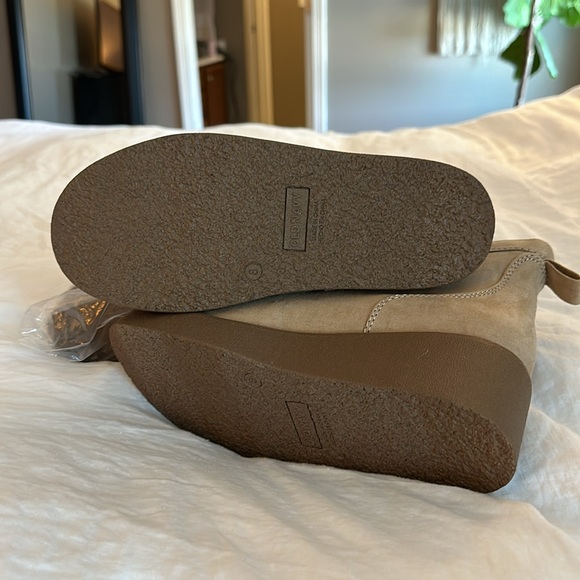 Old navy boots size 8 - Picture 5 of 7